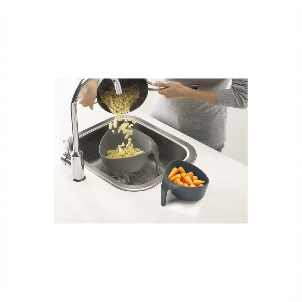 Colanders, Sieves & Measuring Jugs