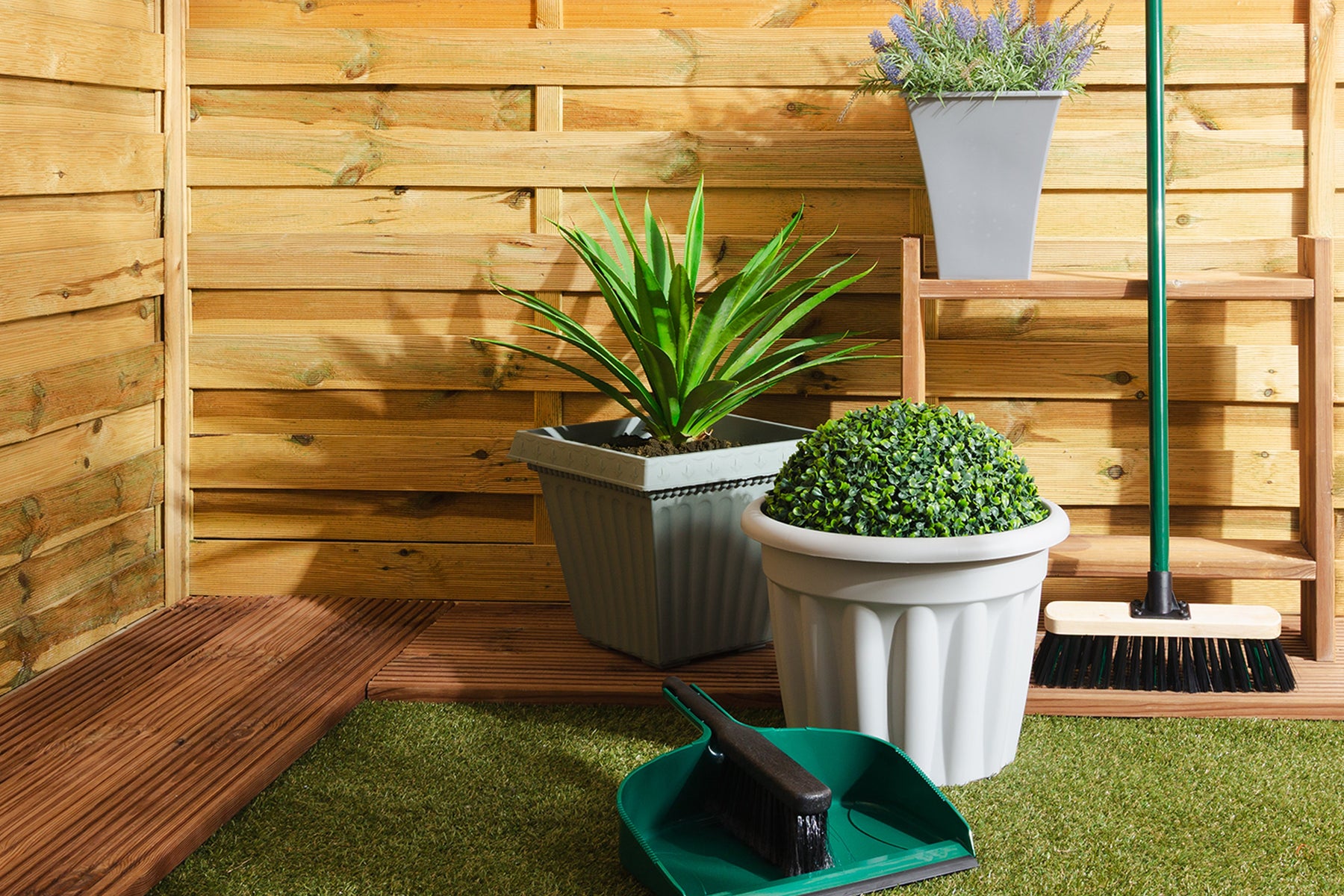 Garden & Outdoors