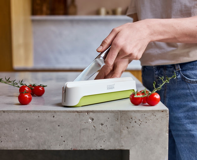 Joseph Joseph Halve-It Slicing Tool