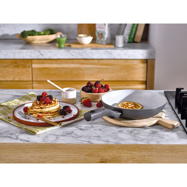 Earth Pan PFAS Free Ceramic Non-Stick 20cm Frying Pan