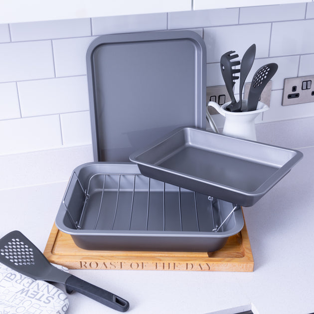 Baker & Salt 3-Piece Non-Stick Medium Dinner Party Set