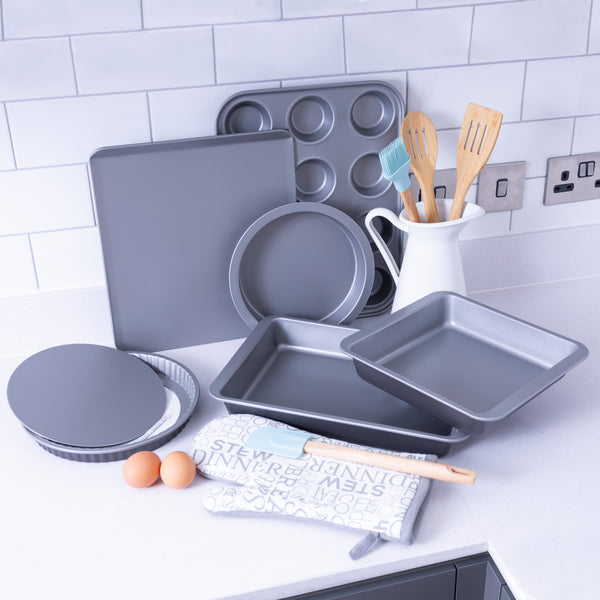 Baker & Salt 8-Piece Non-Stick Baking Set