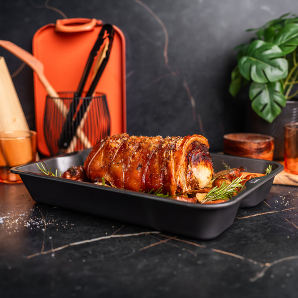 Sizzll Non-Stick Tray & Roasting Tin Bundle