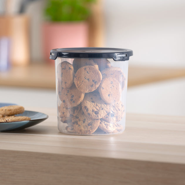 BetterWare 15cm Round Food Locker Box