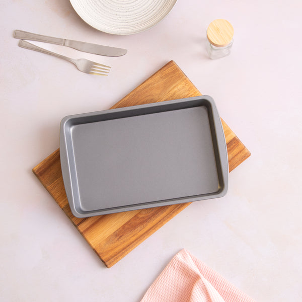 BetterWare Essentials 31cm Non-Stick Deep Oven Tray