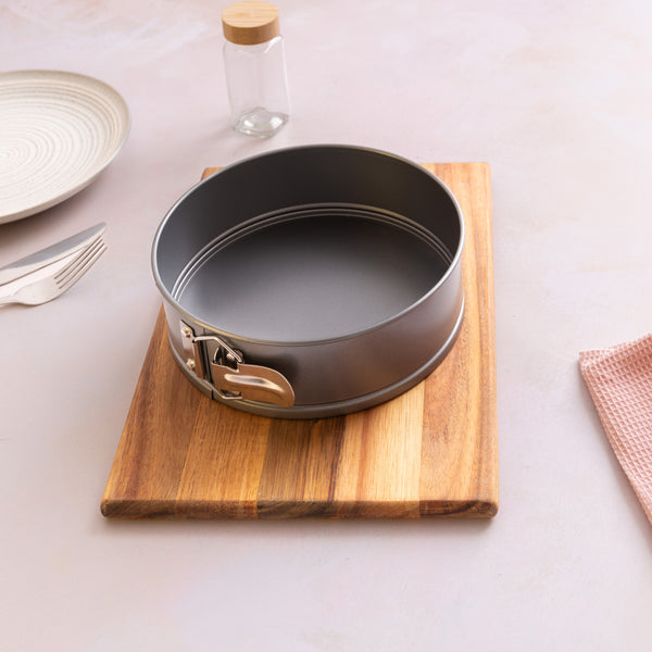 BetterWare Essentials Non-Stick Springform Tin