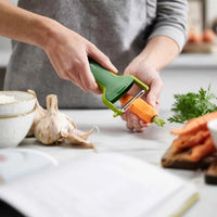 Joseph Joseph SafeStore Straight Peeler